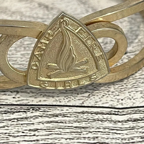 Authentic Vintage VTG Camp Fire Girls Logo Gold Bracelet Spring Loaded - Picture 5 of 9
